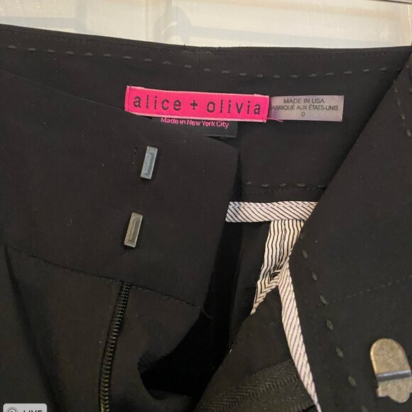 Alice and Olivia Bermuda Shorts - Picture 2 of 4